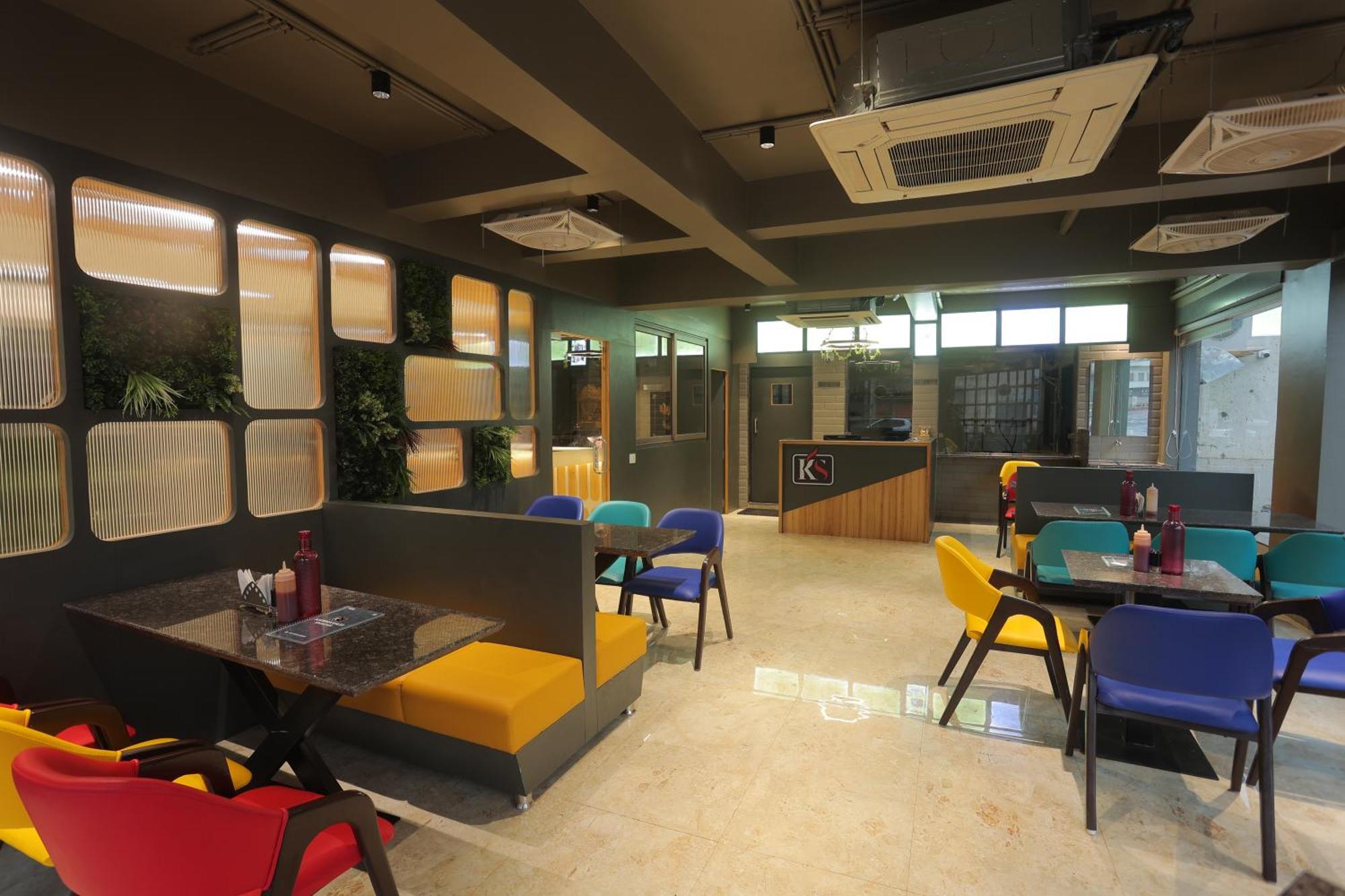 Hotel Shayan Inn Rajkot Exteriör bild